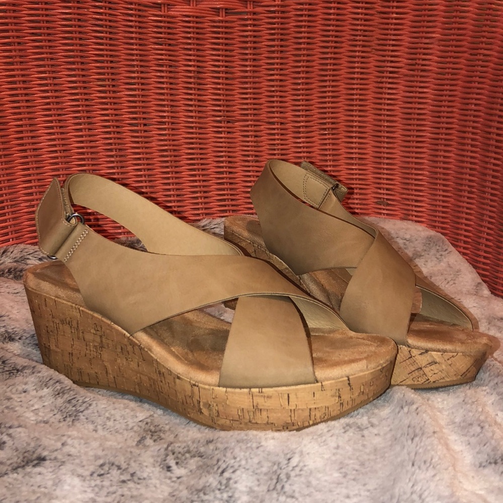 Nude Bamboo Wedges